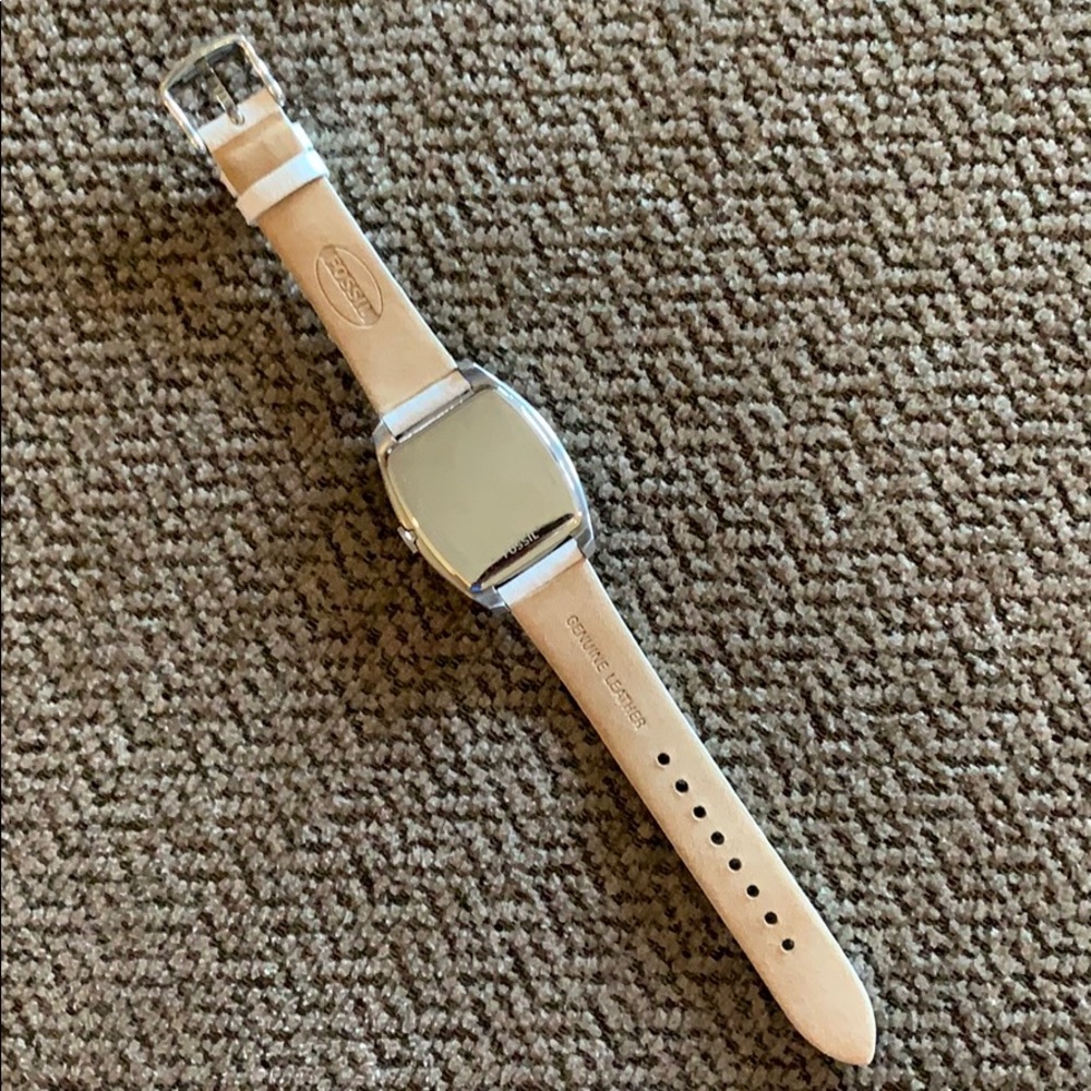 Perfect Condition Fossil Watch - Picture 2 of 3